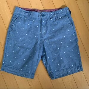 3/$20 Men’s star print shorts, size 30